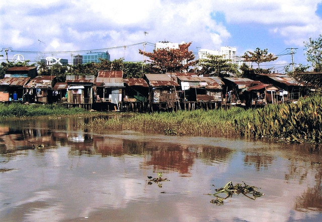 Foto: https://cdn.pixabay.com/photo/2012/07/27/14/59/saigon-53144_960_720.jpg