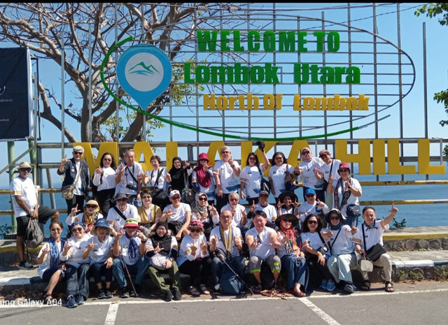 Alumni Program Pertukaran Pemuda ASEAN dan Jepang '89 mengunjungi Lombok. Dok. Pribadi