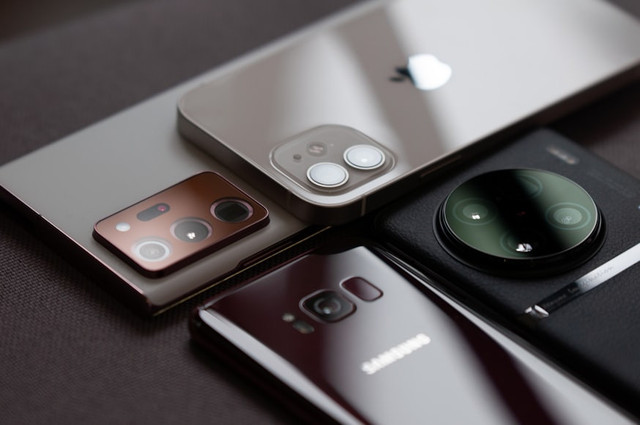 Ilustrasi HP refurbish. Foto: Unsplash