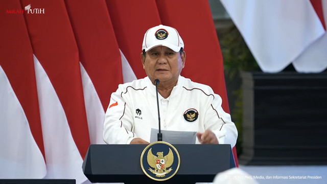 Presiden Prabowo Subianto memberikan sambutan saat menghadiri pelepasan atlet Asian Games 2026 di Istana Negara, Jakarta, Rabu (9/9/2026). Foto: Youtube/Sekretariat Presiden