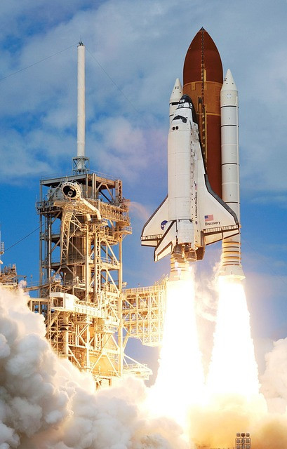 Ilustrasi rocket launch, rocket, space shuttle. Foto: Pixabay