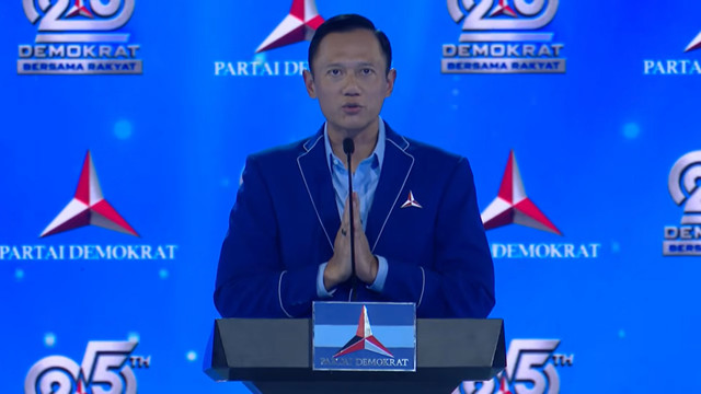 Ketua Umum Partai Demokrat Agus Harimurti Yudhoyono memberikan sambutan dalam perayaan HUT ke-25 Partai Demokrat di Indonesia Arena, Kompleks GBK, Jakarta, Rabu (9/9/2026). Foto: YouTube/ Partai Demokrat