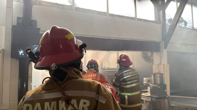 Kebakaran melanda ruangan di area dapur atau ruang gizi dan laundry room Rumah Sakit Saiful Anwar (RSSA) Kota Malang, Rabu (9/9/2026). Foto: Dok. Istimewa