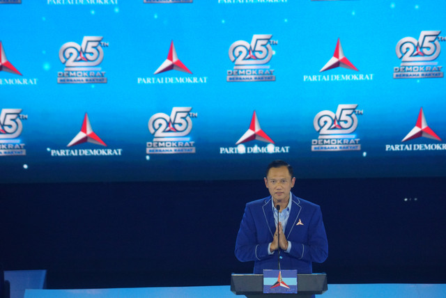 Ketua Umum Partai Demokrat Agus Harimurti Yudhoyono memberikan sambutan pada acara puncak HUT Partai Demokrat ke-25 di Indonesia Arena, Senayan, Jakarta, Rabu (9/9/2026). Foto: Iqbal Firdaus/kumparan