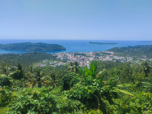 Pemandangan Kotabunan, Bolaang Mongondow Timur, Sulawesi Utara (Sumber foto: Koleksi pribadi/penulis)
