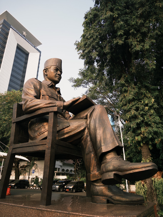 Patung Ir. Sukarno di Gedung Lemhannas RI (sumber: dokumen pribadi)