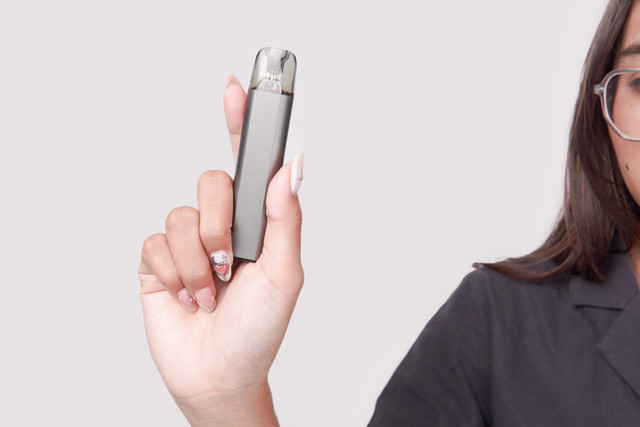 Ilustrasi rokok elektrik (vape). Foto: Reezky Pradata/Shutterstock