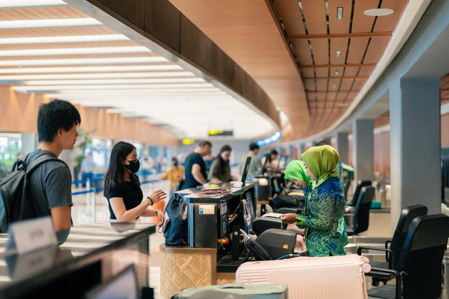 Bandara Soekarno-Hatta kembali berjalan normal setelah ditutup akibat terdampak erupsi Gunung Anak Krakatau. Foto: Dok. InJourney