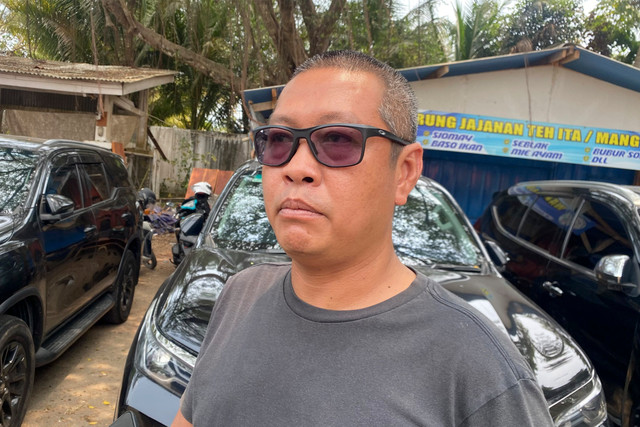 Pemilik kapal Arupadhatu 1, Sandi Wiyasa, mengklaim kondisi mesin kapal yang ditumpangi 5 wartawan untuk meliput erupsi Gunung Anak Krakatau laik jalan. Foto: Dok. kumparan