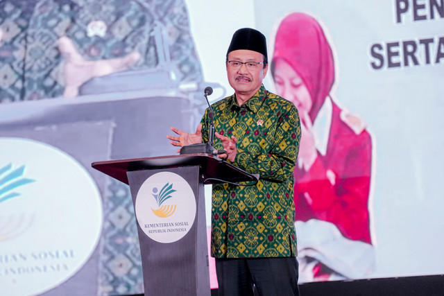 Menteri Sosial Saifullah Yusuf (Gus Ipul) ajak SDM Sekolah Rakyat di Tangerang untuk bergabung sebagai Agen Perlinsos dalam Gerakan Nasional Peduli Tetangga, Rabu (9/9/2026). Foto: Dok. Kemensos