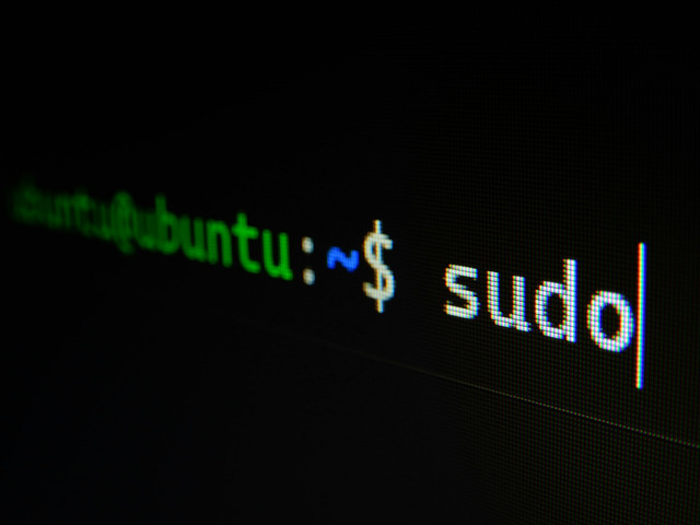 Ilustrasi perintah dasar Linux. Foto: Unsplash.