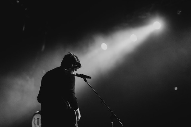 Ilustrasi Apa itu vokalis. Foto: Unsplash.com/Priscilla Du Preez