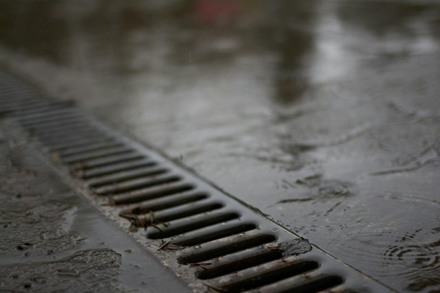 Ilustrasi Pengertian drainase. Foto: Unsplash/Ilya Semenov