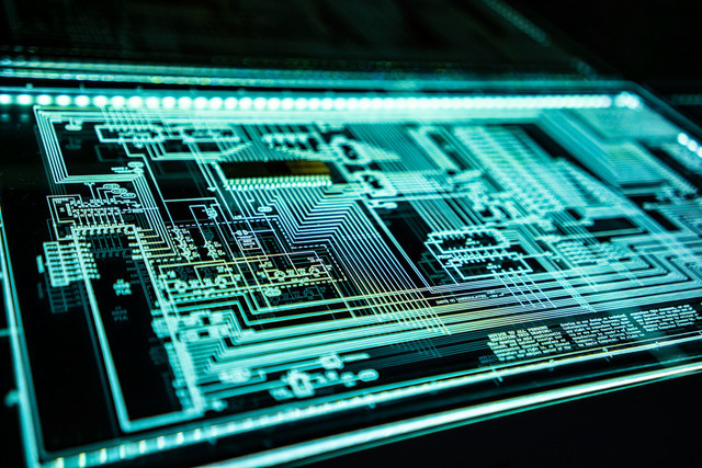 Ilustrasi sistem digital | sumber : Unsplash.com Adi Goldstein (no copyright)