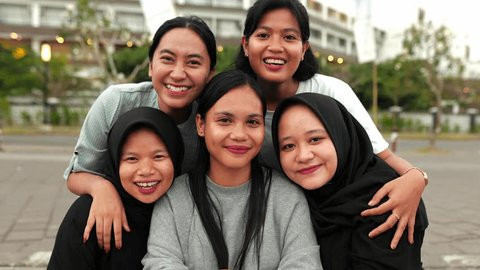 Ilustrasi kelompok pertemanan. Foto: Shutterstock
