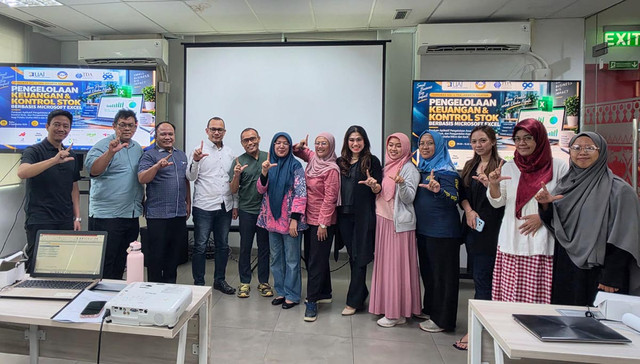 TDA Jaksel dan UAI Bekali UMKM Pengelolaan Keuangan Berbasis Excel