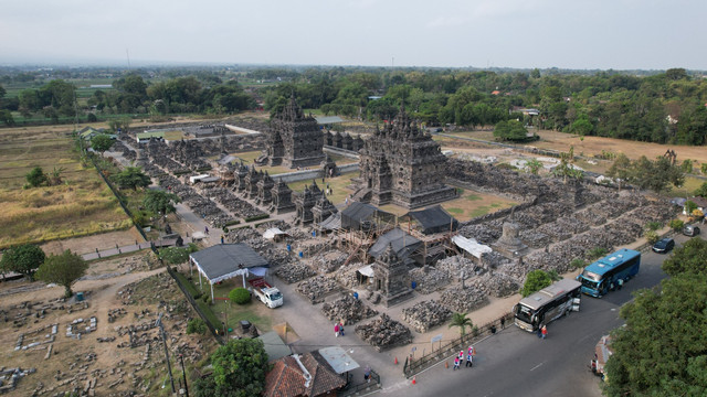 Kompleks Candi Plaosan terlihat dari udara di Klaten, Jawa Tengah. Foto: Rama Saputra/kumparan.