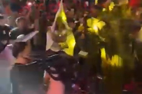 Karnaval Pekalongan di Simbang Kulon, Kecamatan Buaran, Kabupaten Pekalongan, Kamis (10/9/26) Foto: Instagram/@pekalonganinfo