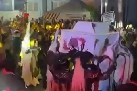 Karnaval Pekalongan di Simbang Kulon, Kecamatan Buaran, Kabupaten Pekalongan, Kamis (10/9/26) Foto: Instagram/@pekalonganinfo