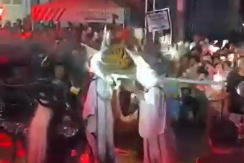 Karnaval Pekalongan di Simbang Kulon, Kecamatan Buaran, Kabupaten Pekalongan, Kamis (10/9/26) Foto: Instagram/@pekalonganinfo