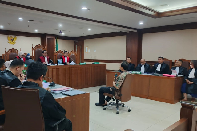 Sidang agenda dakwaan Agung Winarno terkait pengembangan kasus suap dan gratifikasi mantan pejabat Mahkamah Agung (MA) Zarof Ricar di Pengadilan Tipikor Jakarta Pusat, Senin (14/9/2026). Foto: Kevin Daniel/kumparan