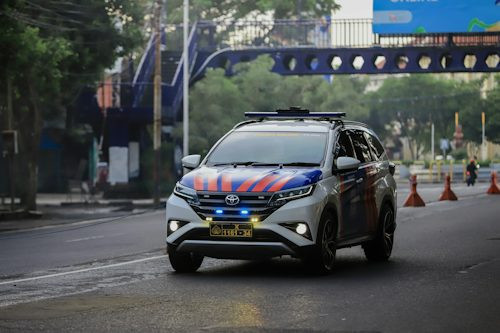 Ilustrasi 813 Artinya Apa dalam Kepolisian, Foto: Unsplash/Aldrin Rachman Pradana