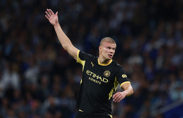 Erling Haaland saat membela Manchester City melawan FC Porto.