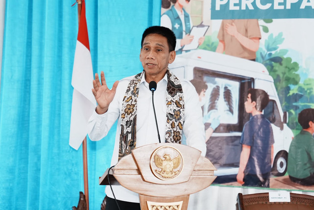 Wamendagri Akhmad Wiyagus saat hadiri Rapat Koordinasi Percepatan Penanggulangan Tuberkulosis Pemerintah Kabupaten Kebumen di GOR Tanuharjo, Kebumen, Jawa Tengah, Selasa (15/9/2026). Foto: Kemendagri RI