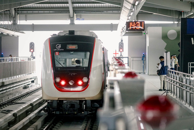 Suasana peresmian LRT Jakarta lintas Kelapa Gading-Manggarai di Stasiun LRT Manggarai, Jakarta, Rabu (16/9/2026). Foto: Jamal Ramadhan/kumparan