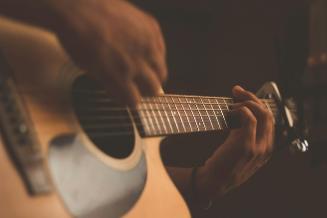 Ilustrasi Arti Lagu Kasetyan Jati, Foto:Unsplash/Jefferson Santos