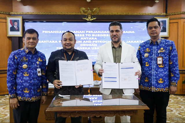 Investor asal Dubai, Uni Emirat Arab (UEA), melalui Nusantara Petroleum and Petrochemical sepakati investasi pembangunan mini refinery senilai Rp5 triliun di Kabupaten Jepara berkat dukungan cepat Gubernur Jawa Tengah Ahmad Luthfi, Kamis (17/9/2026). Foto: Dok. Pemprov Jateng