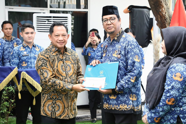Mendagri Muhammad Tito Karnavian selaku Kepala BNPP dorong penguatan pengelolaan perbatasan agar menjadi halaman depan negara dalam Peringatan HUT ke-16 BNPP di Kantor BNPP, Jakarta, Kamis (17/9/2026). Foto: Dok. Kemendagri
