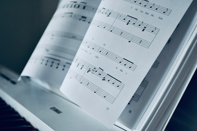 Ilustrasi makna lagu Always Love You Long. Foto: Unsplash.com/Josh Goddard