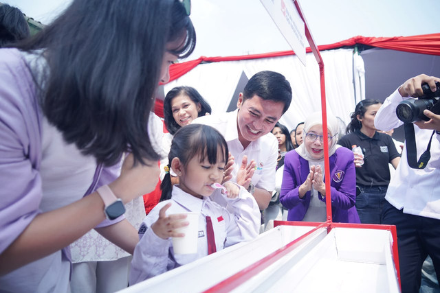 Wamenkes Dante Saksono Harbuwono saat menghadiri Kick-off Bulan Kesehatan Gigi Nasional (BKGN) 2026 di SDN Menteng 01, Jakarta, Kamis (17/9/2026). Foto: Kemenkes RI