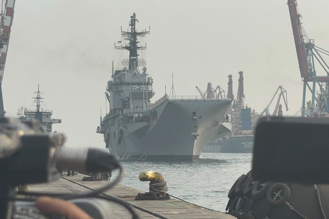 Kapal ITS Giuseppe Garibaldi resmi tiba dan sandar di Dermaga 6 Pelabuhan Tanjung Priok, Jakarta Utara, Jumat (18/9/2026). Foto: Pradya Tirta/kumparan