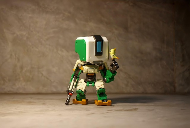 Ilustrasi bastion overwatch vinyl, toy, figurine. Foto: Pixabay