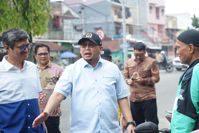 Wakil Ketua Komisi VI DPR RI dari Fraksi Gerindra Andre Rosiade menyampaikan kabar pembangunan infrastruktur penting bagi Kota Padang, Sumatera Barat, Jumat (18/9/2026). Foto: Dok. Istimewa