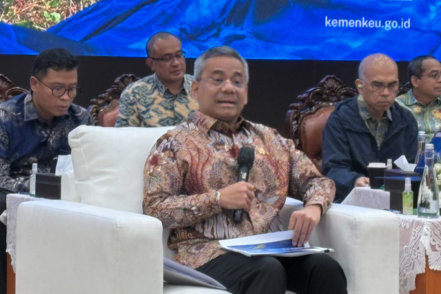 Menteri Keuangan Suahasil Nazara saat Konferensi Pers APBN KiTa edisi September 2026 di Kantor Kementerian Keuangan, Jumat (18/9/2026). Foto: Nur Pangesti/kumparan