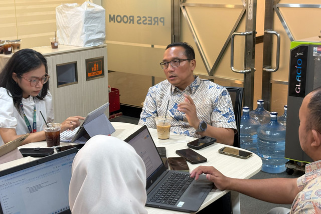 Direktur Pengembangan BEI, Iding Pardi dalam sesi bersama wartawan di Gedung BEI, Jakarta, Jumat (18/9/2026). Foto: Argya Maheswara/kumparan