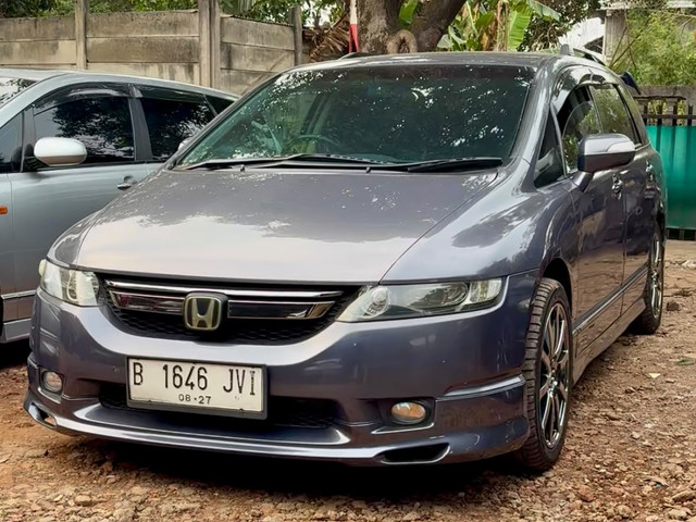 Honda Odyssey RB1 dikonversi ke facelift. Foto: Alvian Yoga Yulianto/kumparan