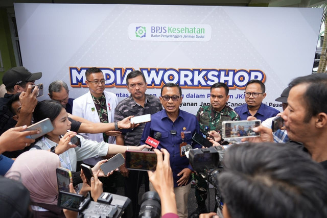 Direktur Utama BPJS Kesehatan Prihati Pujowaskito dorong transformasi layanan jantung Program JKN berbasis Value-Based Health Care untuk orientasi mutu dan outcome di Cimahi, Rabu (16/9/2026). Foto: Dok. BPJS Kesehatan