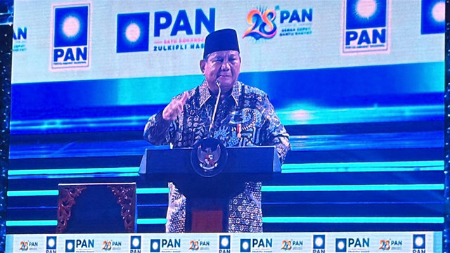 Presiden Prabowo Subianto memberikan sambutan dalam acara peluncuran Gerakan PANSar Murah Nasional sekaligus Malam Puncak HUT ke-28 PAN di Plenary Hall, JCC, Jakarta, Jumat (18/9/2026). Foto: Zahira Hilman/kumparan