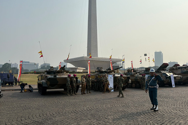 Suasana pameran alutsista dalam TNI Fair 2026 di Monas, Jakarta Pusat, Sabtu (19/9/2026). Foto: Nasywa Athifah/kumparan