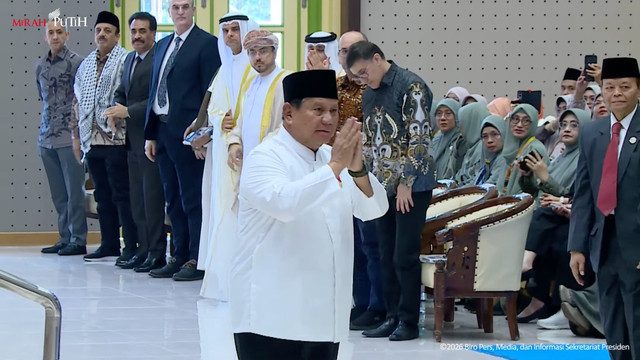 Presiden Prabowo hadiri acara Peringatan 100 Tahun Pondok Modern Darussalam Gontor di Ponorogo, Jawa Timur, Sabtu (19/9/2026). Foto: YouTube/ Sekretariat Presiden