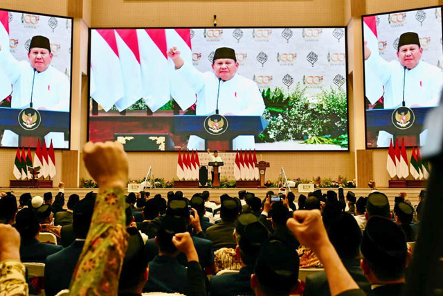 Presiden Prabowo saat berpidato di acara Peringatan 100 Tahun Pondok Modern Darussalam Gontor di Ponorogo, Jawa Timur, Sabtu (19/9/2026). Foto: Laily Rachev/Biro Pers Sekretariat Presiden