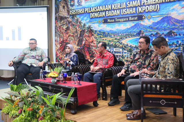 Ditjen Bina Keuda Kemendagri dorong pemerintah daerah di Nusa Tenggara Barat (NTB) kembangkan Kerja Sama Pemerintah Daerah dengan Badan Usaha (KPDBU) untuk percepatan pembangunan infrastruktur dalam asistensi di Lombok, Kamis (17/9/2026).  Foto: Dok. Kemendagri