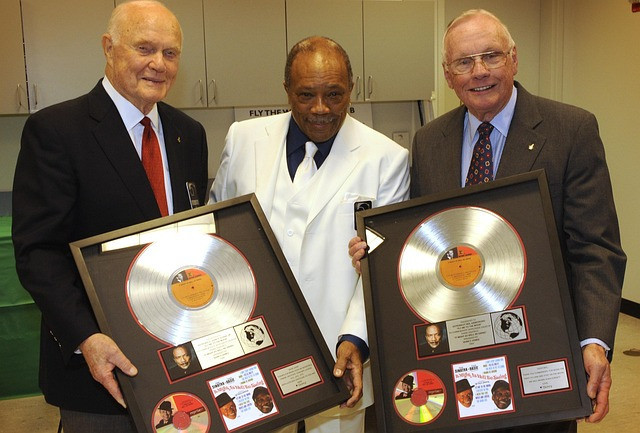 Ilustrasi john h, glenn jr, quincy jones. Foto: Pixabay