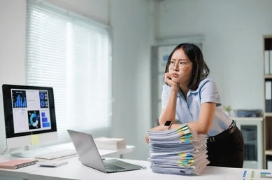 Ilustrasi: Dibayar untuk tidak melakukan apa-apa di kantor terdengar menyenangkan, padahal diam-diam mematikan potensi diri. (Foto: Shutterstock)