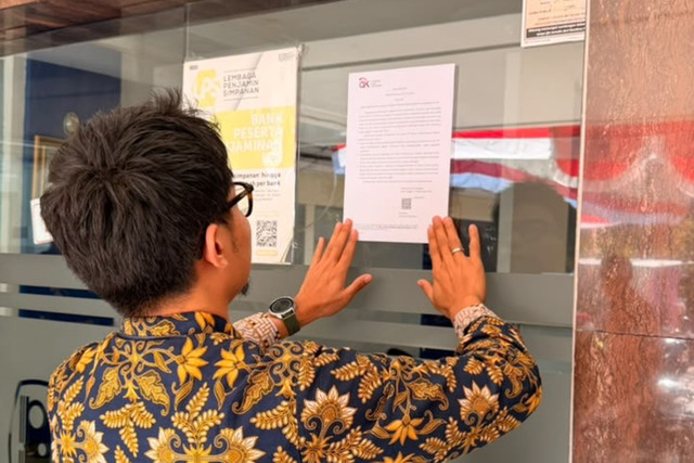 Pencabutan izin usaha PT Bank Perekonomian Rakyat (BPR) Pasarraya Kuta. Foto: Dok. OJK