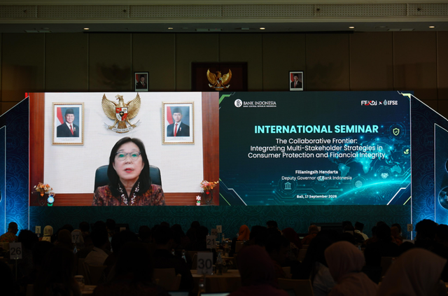 Filianingsih Hendarta membuka Seminar Internasional tentang Pelindungan Konsumen dan Integritas Keuangan di Era Digital. Sumber : Website Bank Indonesia-Publikasi Ruang Media